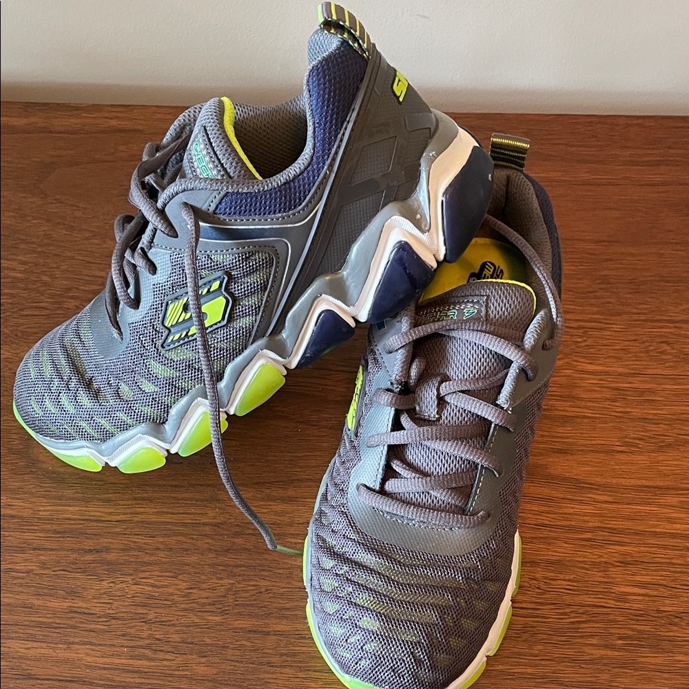Boys Skechers Sneakers in Gray and Neon Green - Picture 10 of 11